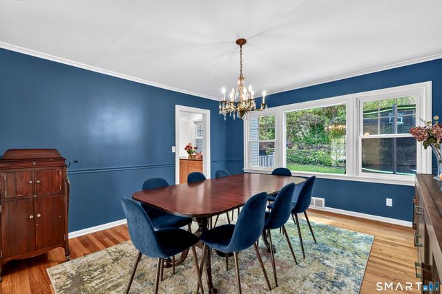 62 Edgewood Way, New Haven, CT 06515