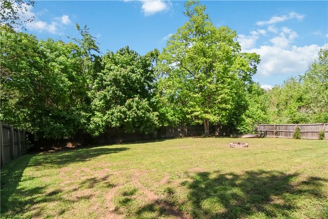 10449 Kays Lane, Rogers, AR 72756