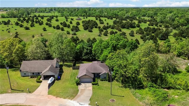 10449 Kays Lane, Rogers, AR 72756
