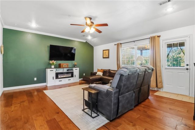 10449 Kays Lane, Rogers, AR 72756