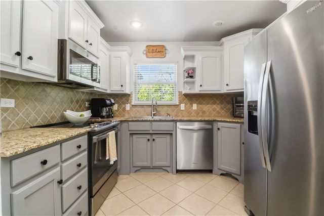 10449 Kays Lane, Rogers, AR 72756