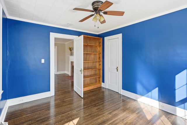 602 W Farley Avenue, Laurens, SC 29360