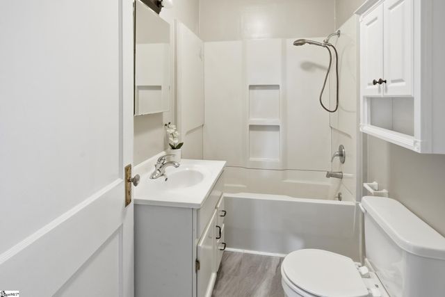 602 W Farley Avenue, Laurens, SC 29360