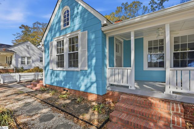 602 W Farley Avenue, Laurens, SC 29360