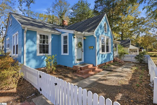 602 W Farley Avenue, Laurens, SC 29360