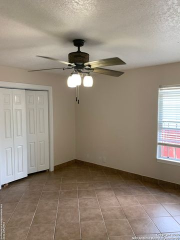 1750 W CRAIG PL, San Antonio, TX 78201