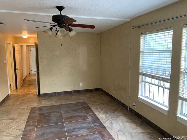 1750 W CRAIG PL, San Antonio, TX 78201