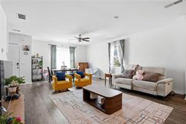 810 Elgin Trail, Lawrenceville, GA 30045
