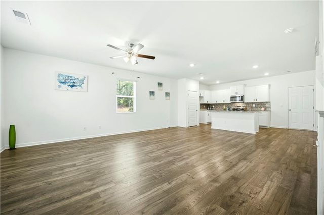 810 Elgin Trail, Lawrenceville, GA 30045
