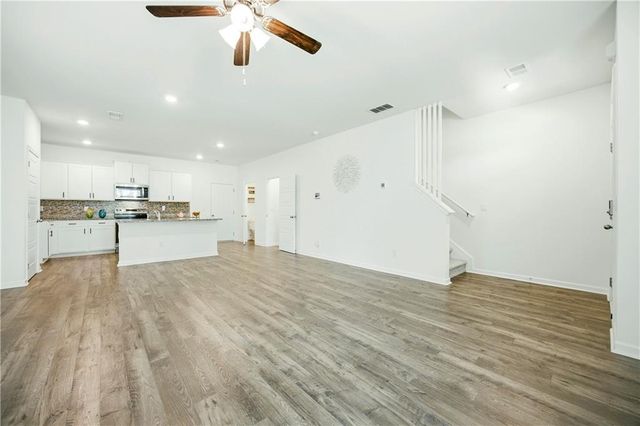 810 Elgin Trail, Lawrenceville, GA 30045