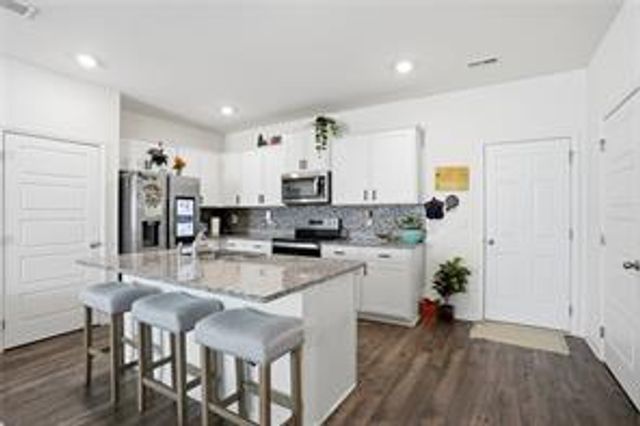 810 Elgin Trail, Lawrenceville, GA 30045