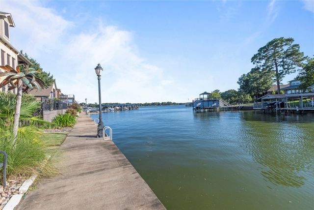 124 Marina Drive, Gun Barrel City, TX 75156