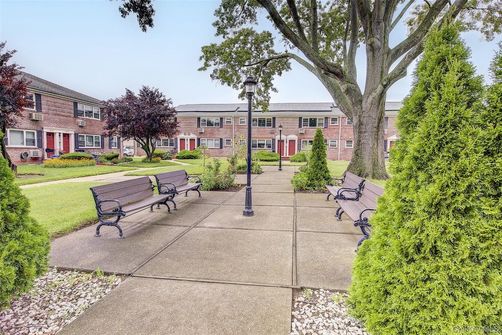 67-28 152nd Street 275A, Flushing, NY 11367 — photo 3