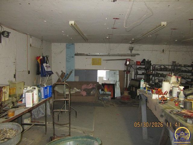 207 SE Woodland AVE, Topeka, KS 66607