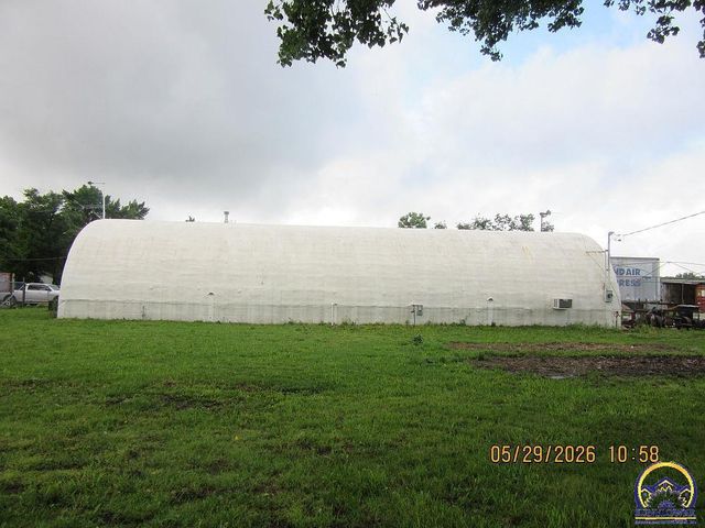 207 SE Woodland AVE, Topeka, KS 66607
