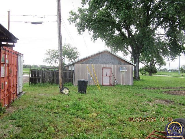 207 SE Woodland AVE, Topeka, KS 66607