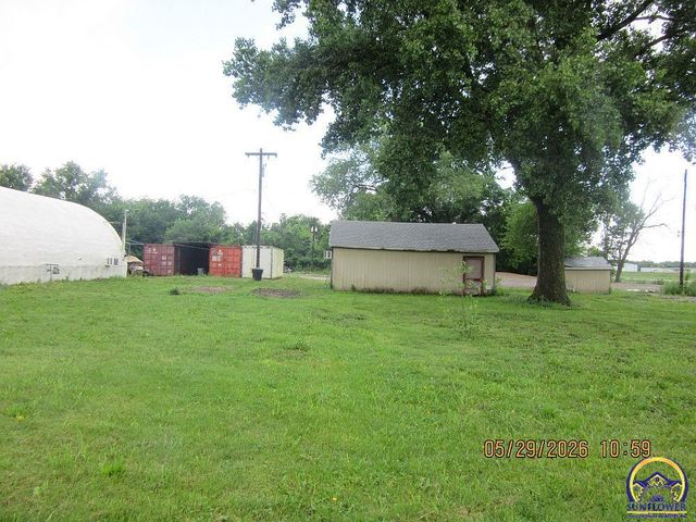 207 SE Woodland AVE, Topeka, KS 66607
