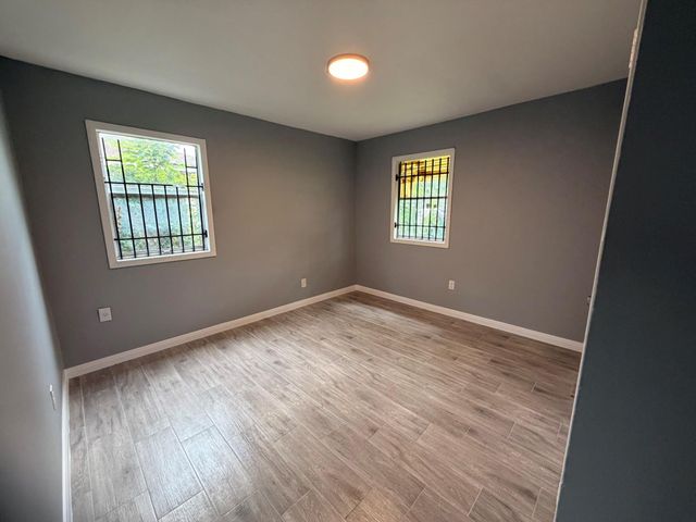 222 E John Alber Road, Houston, TX 77037