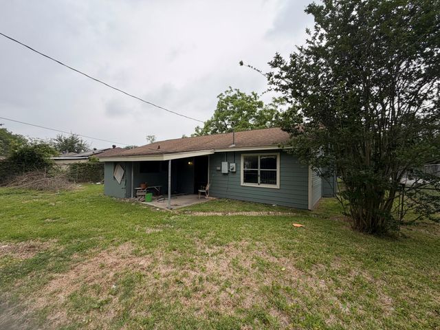222 E John Alber Road, Houston, TX 77037