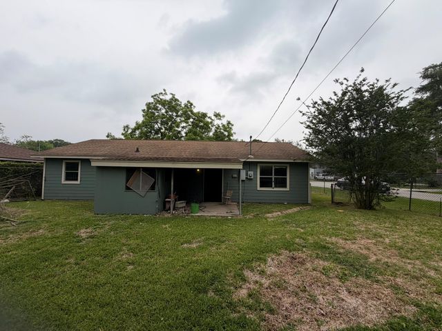 222 E John Alber Road, Houston, TX 77037
