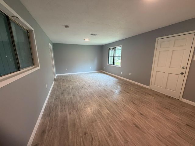 222 E John Alber Road, Houston, TX 77037