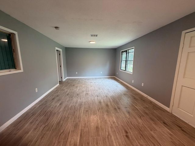 222 E John Alber Road, Houston, TX 77037