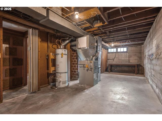 6810 Sw CANYON CREST Dr, Portland, OR 97225