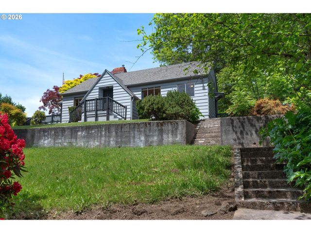 6810 Sw CANYON CREST Dr, Portland, OR 97225