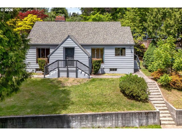 6810 Sw CANYON CREST Dr, Portland, OR 97225