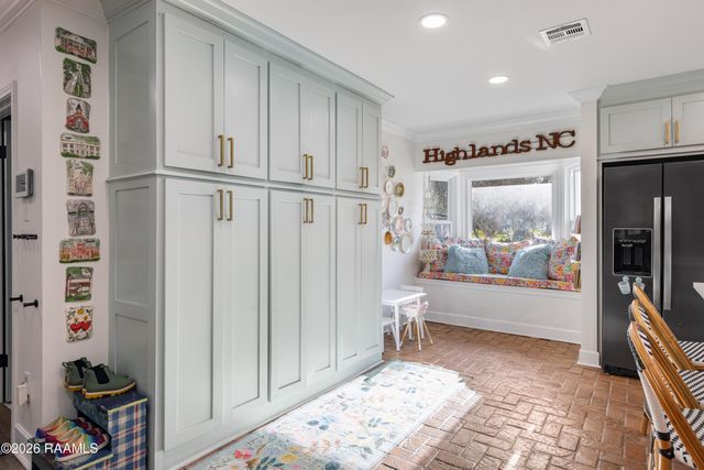 617 Claymore Drive, Lafayette, LA 70503