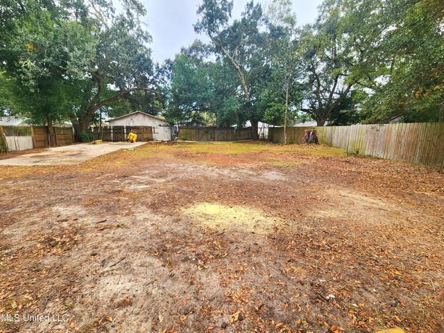 1635 Hollywood Boulevard, Biloxi, MS 39531