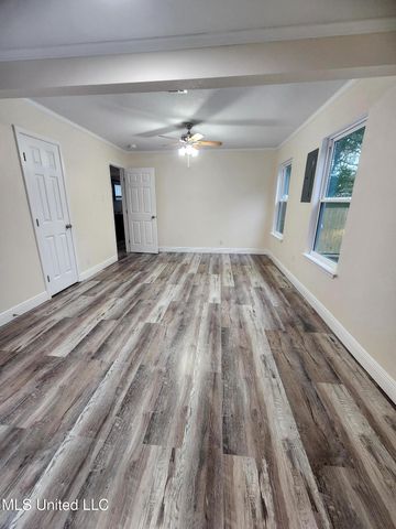 1635 Hollywood Boulevard, Biloxi, MS 39531