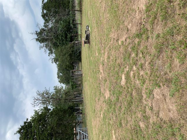 276 Ott RD, Rosanky, TX 78953