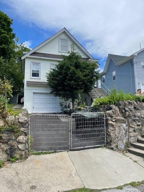 7 Sweezy Avenue, Highland Falls, NY 10928
