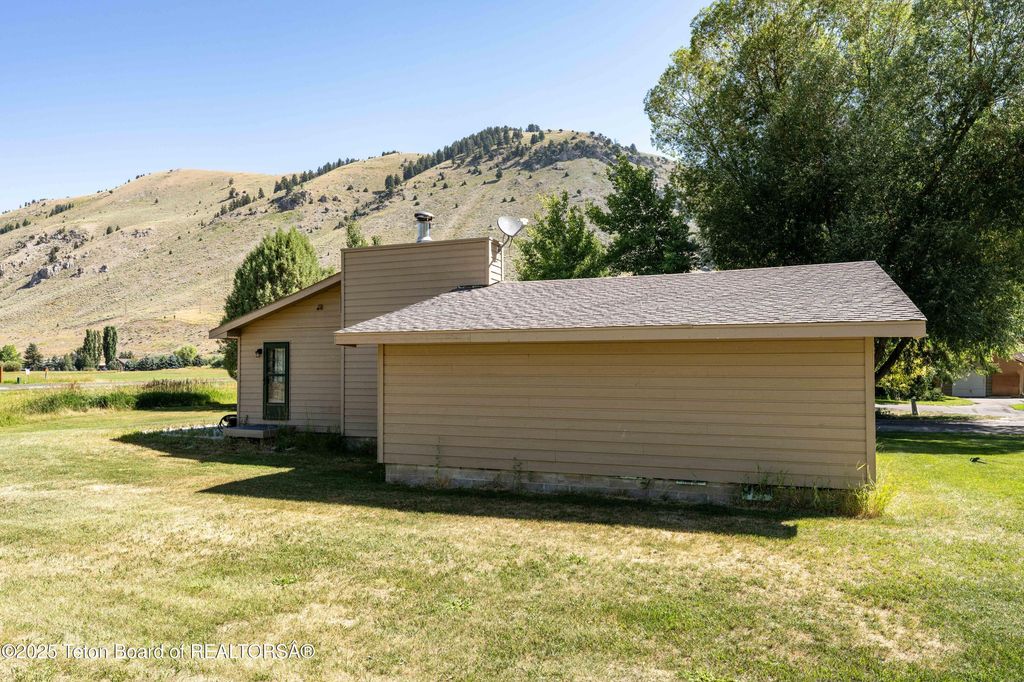 1275 W BULL RAKE Drive, Jackson, WY 83001 photo 3