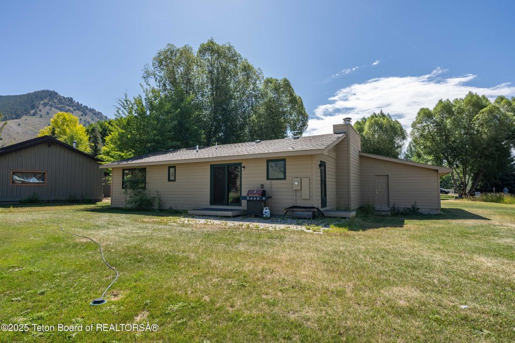 1275 W BULL RAKE Drive, Jackson, WY 83001 photo 8