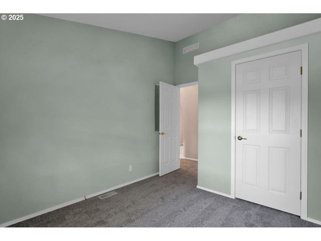 1600 RHODODENDRON Dr 412, Florence, OR 97439