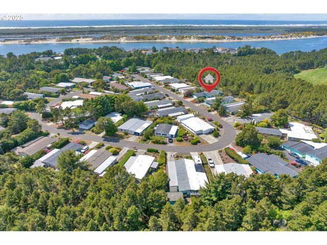 1600 RHODODENDRON Dr 412, Florence, OR 97439