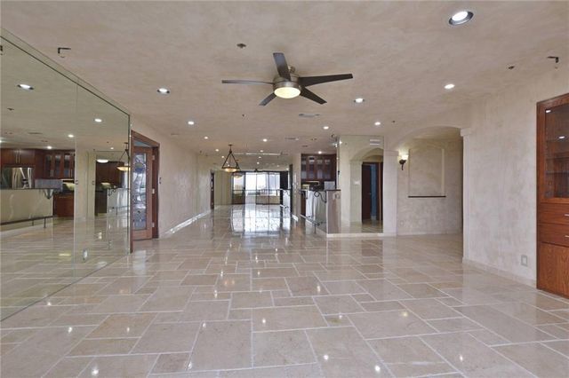 40 N Interstate 35 12C2, Austin, TX 78701