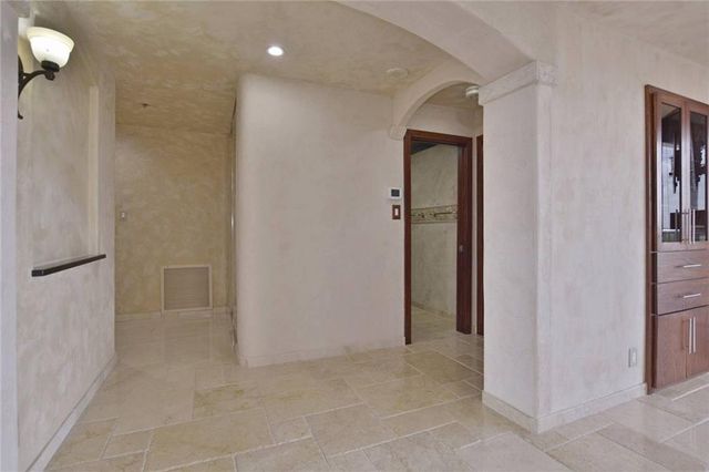 40 N Interstate 35 12C2, Austin, TX 78701