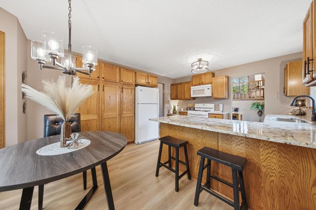 602 Todd Avenue, Eagan, MN 55123