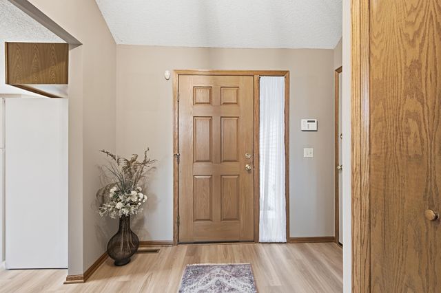 602 Todd Avenue, Eagan, MN 55123