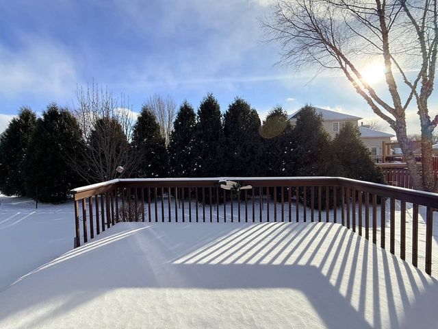 105 Oak Springs Circle, Deforest, WI 53532