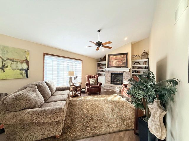 105 Oak Springs Circle, Deforest, WI 53532