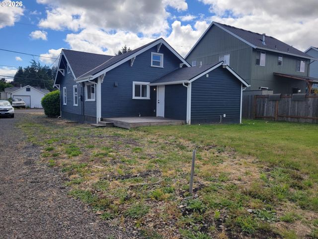 80 S 21ST St, St Helens, OR 97051