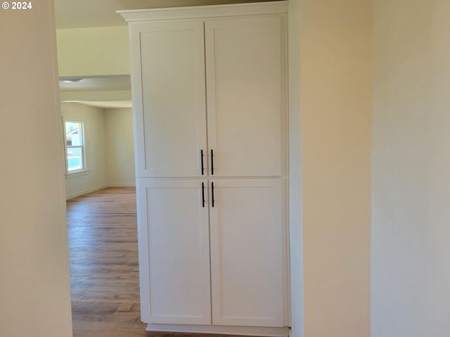 80 S 21ST St, St Helens, OR 97051