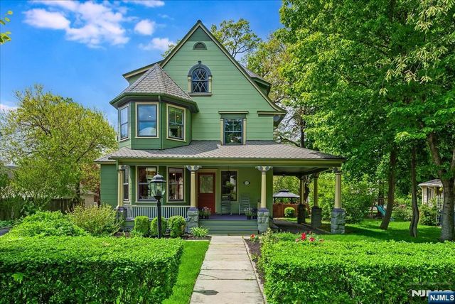 118 Fullerton Avenue, Montclair, NJ 07042