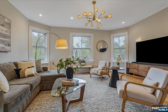 118 Fullerton Avenue, Montclair, NJ 07042