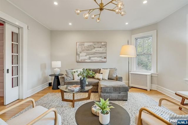 118 Fullerton Avenue, Montclair, NJ 07042