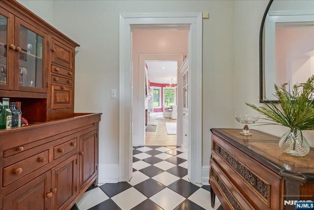 118 Fullerton Avenue, Montclair, NJ 07042